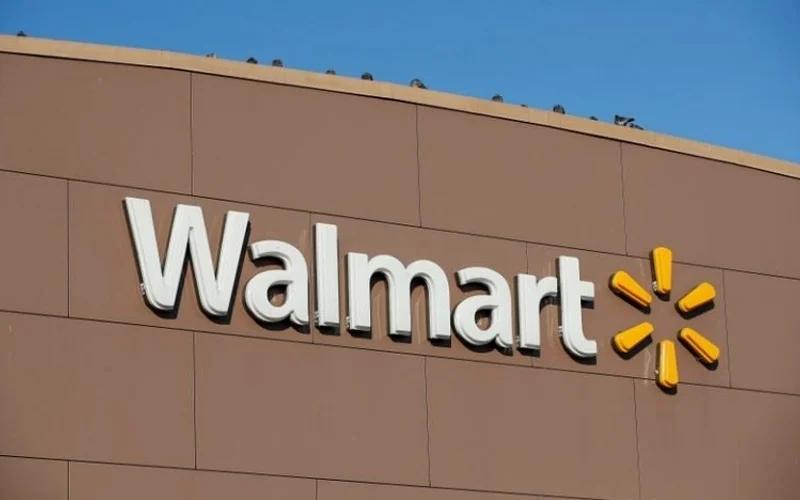 Is Walmart open on Thanksgiving Day 2024?